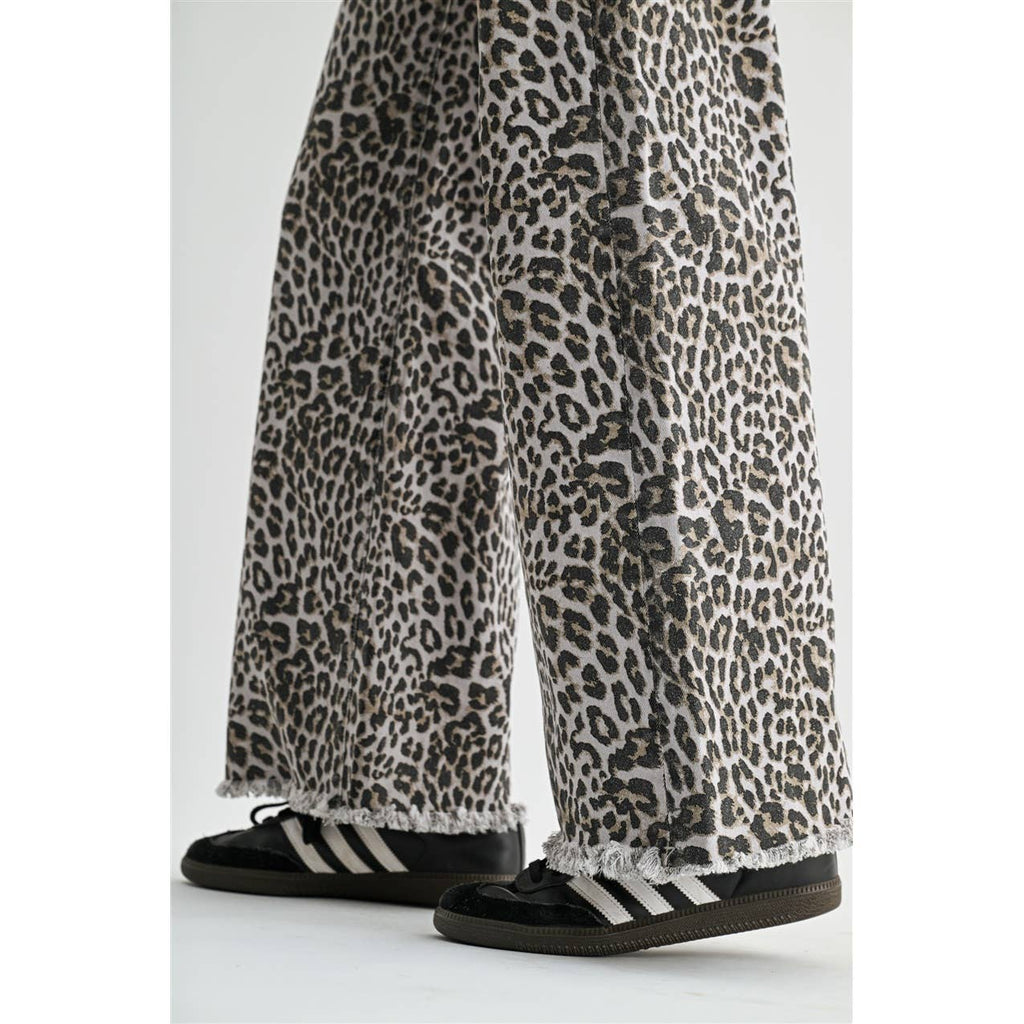 HIGH-RISE WIDE LEG FRAYED HEM LEOPARD