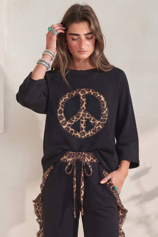 Two-piece top and pants set