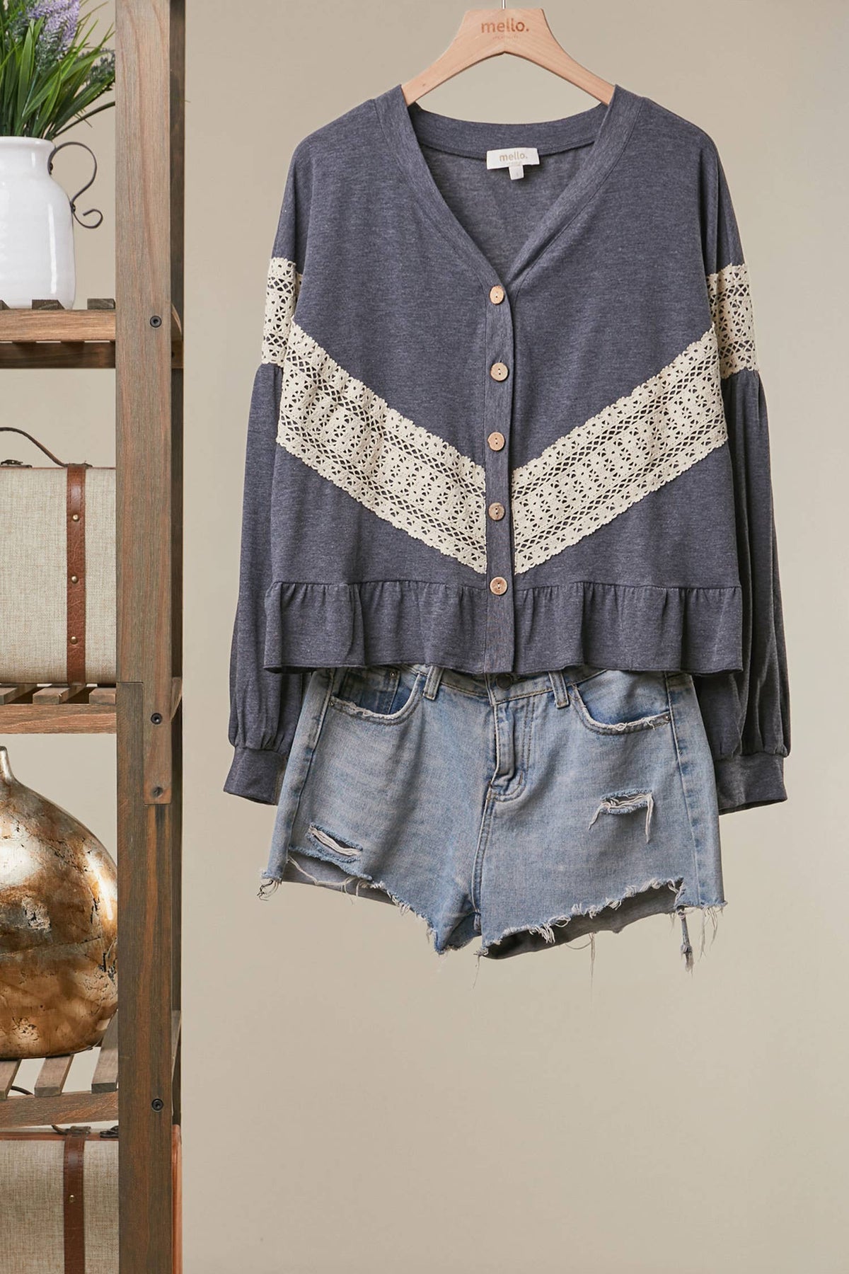 Lace Trim Button-Front cardigan