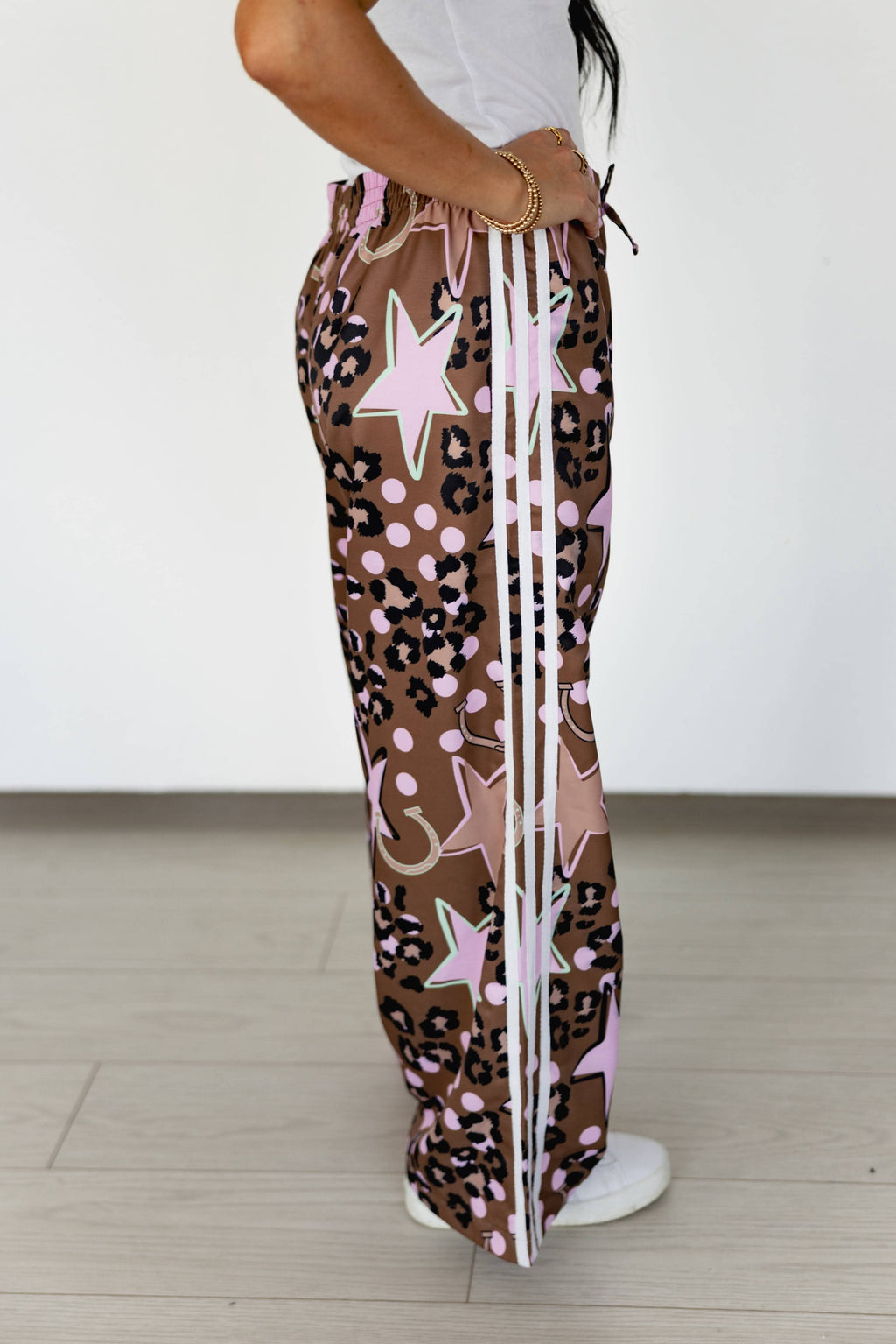 VR57 BROWN STAR HORSESHOE PANTS