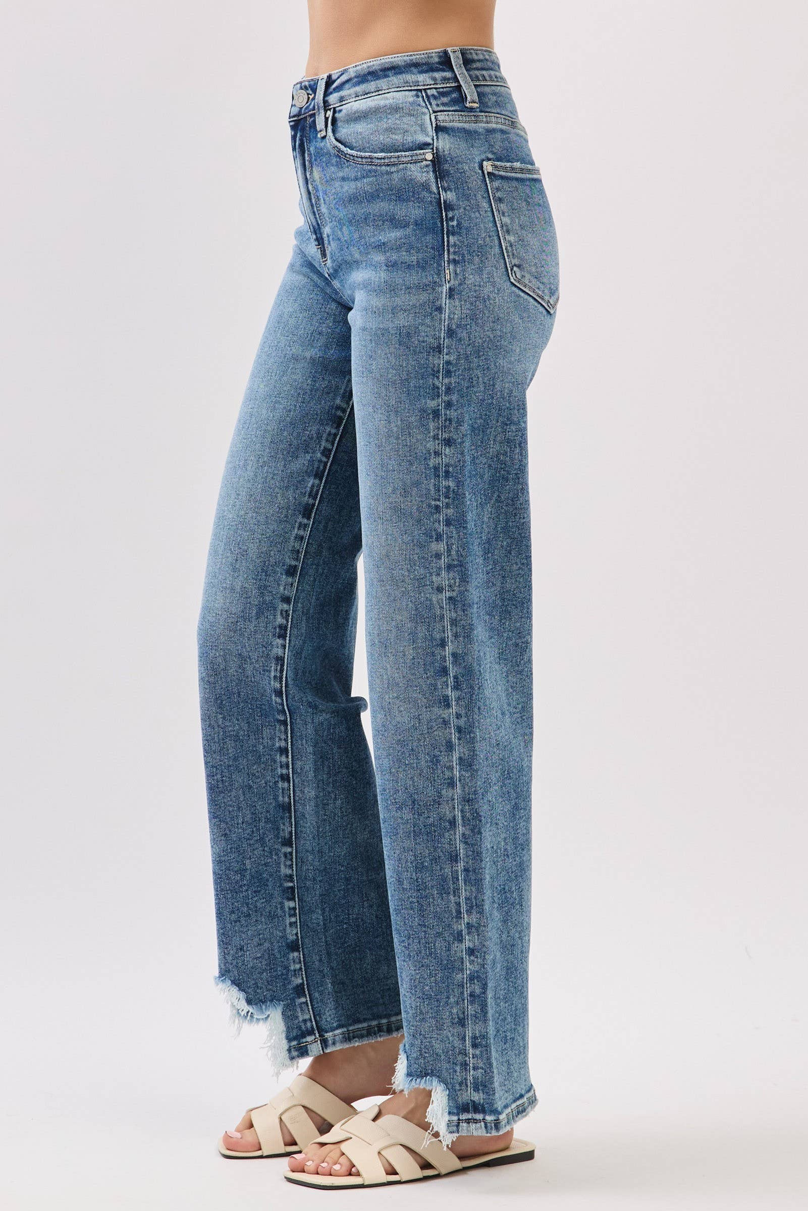 MA HIGH RISE SLIM WIDE LEG W/ DESTROYED HEM JEANS