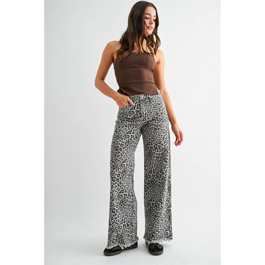HIGH-RISE WIDE LEG FRAYED HEM LEOPARD