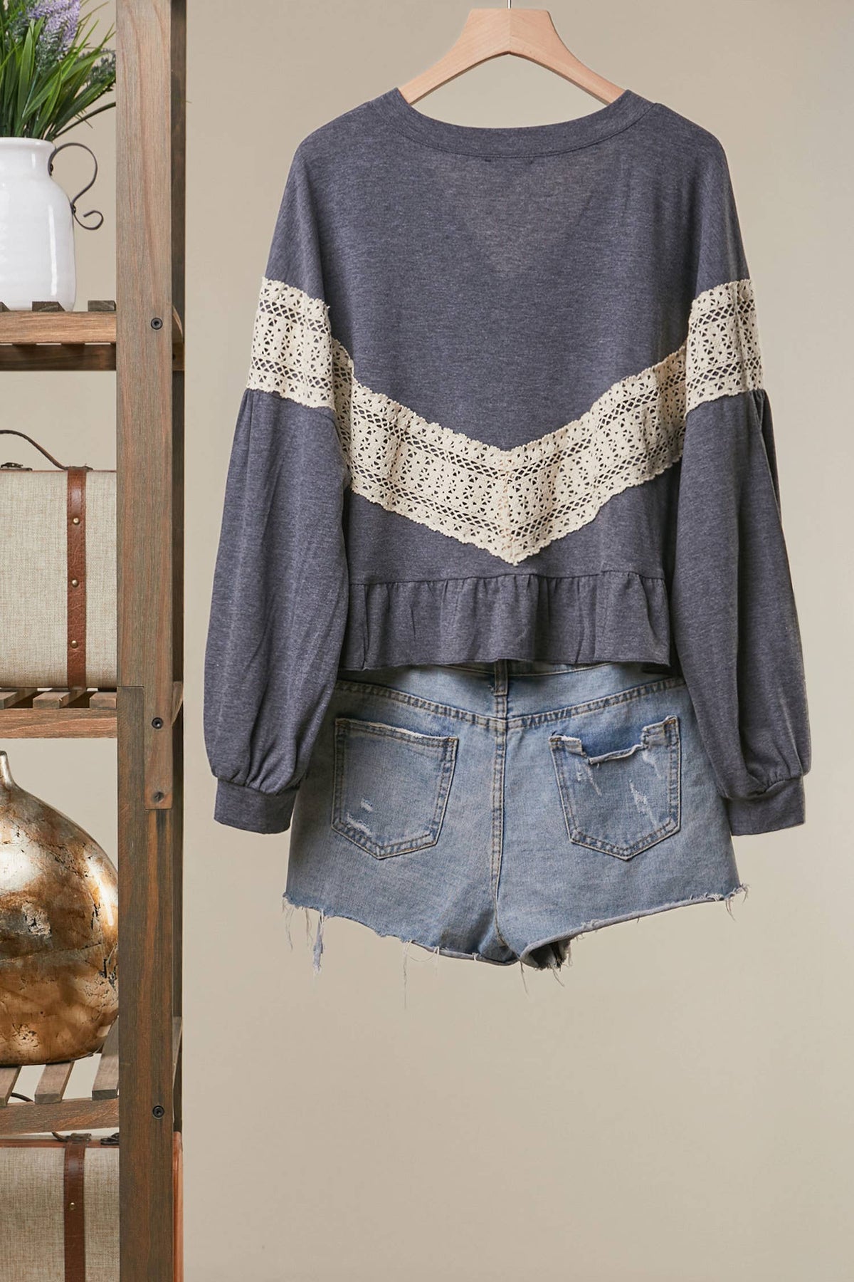 Lace Trim Button-Front cardigan