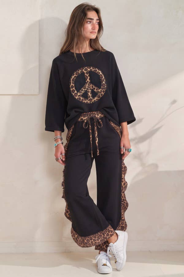 Two-piece top and pants set
