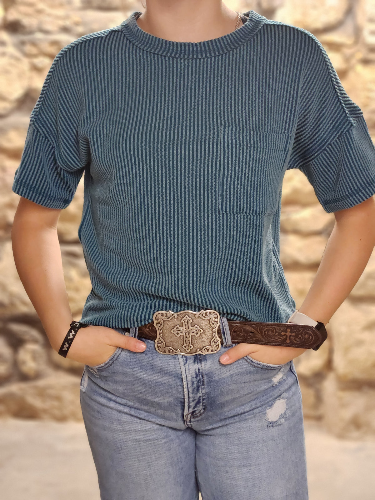 RAISED RIBBED POCKET TEE
