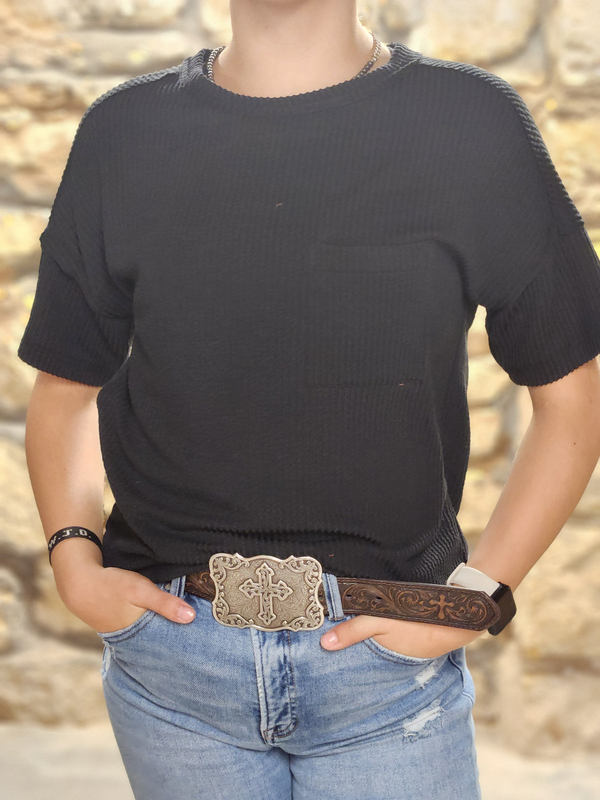 RAISED RIBBED POCKET TEE
