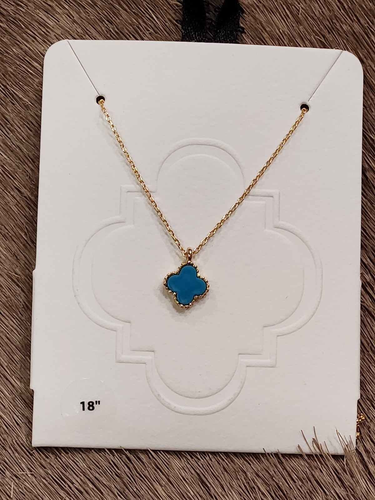 TURQUOISE CLOVER NECKLACE