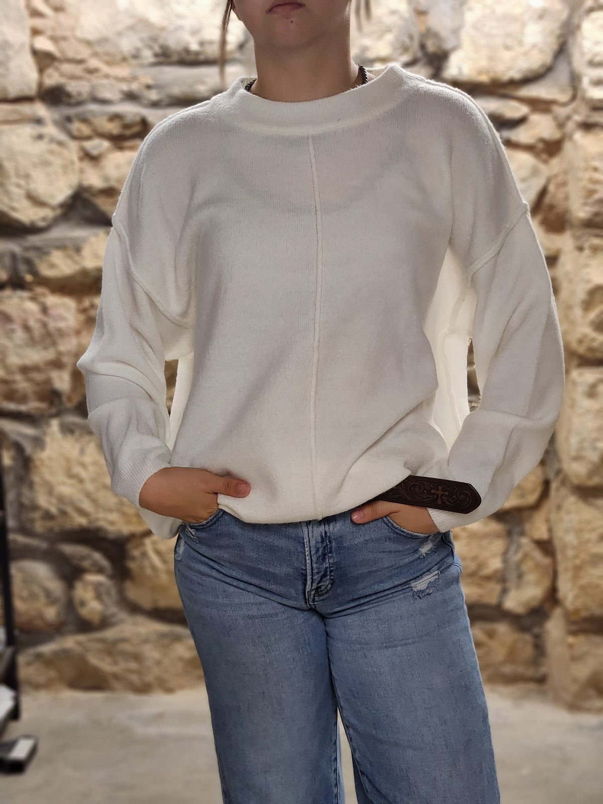 LONG SLEEVE SWEATER