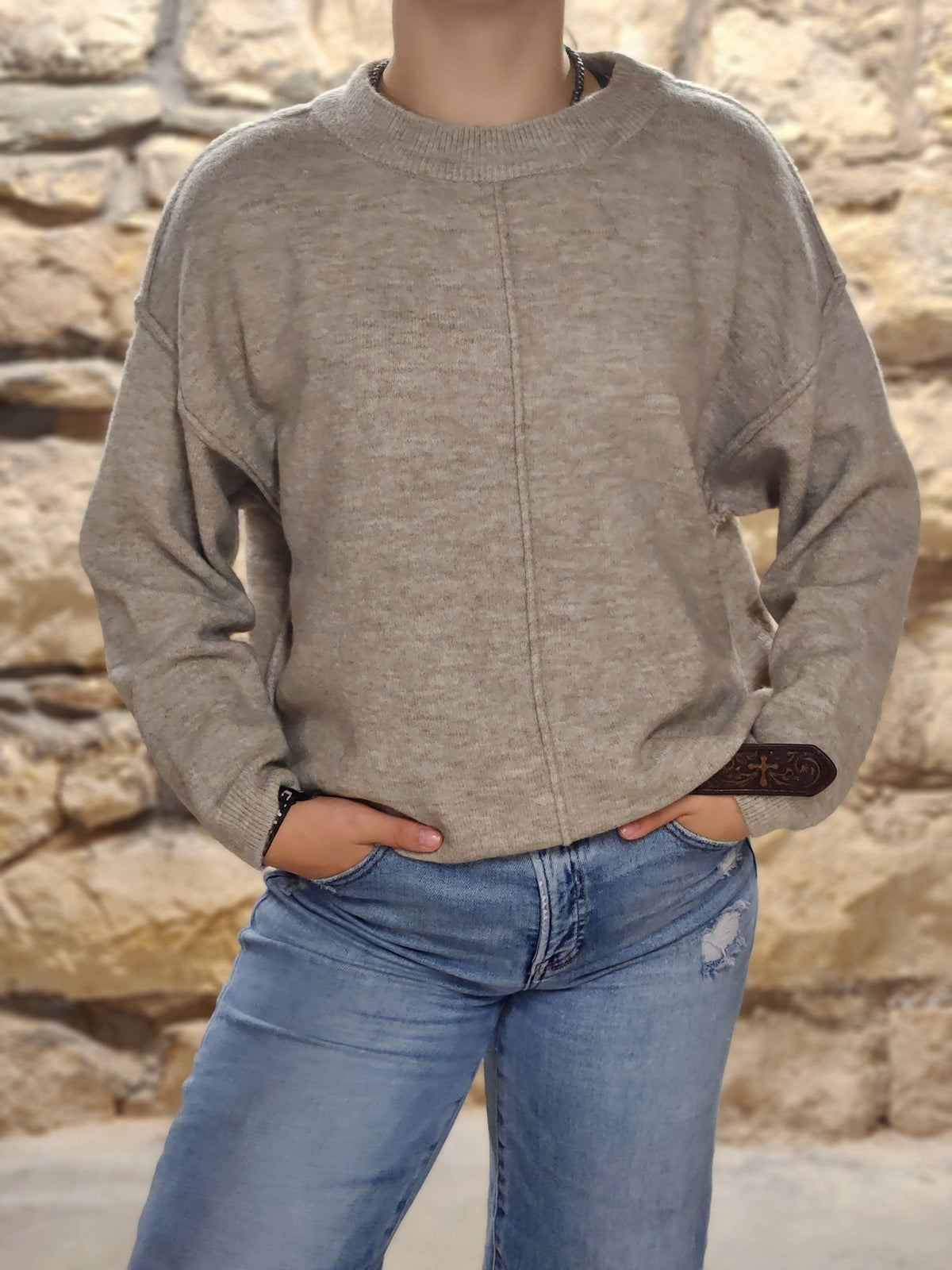 LONG SLEEVE SWEATER
